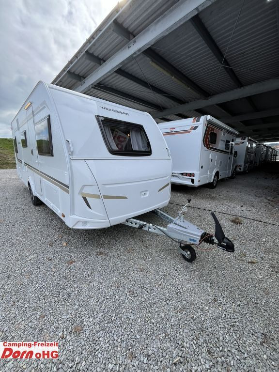 Weinsberg CaraOne 550 QDK Deckenschränke Weinsberg CaraOne 550 QDK Deckenschränke - Karavan: obrázek 4 Weinsberg CaraOne 550 QDK Deckenschränke Weinsberg CaraOne 550 QDK Deckenschränke - Karavan: obrázek 4