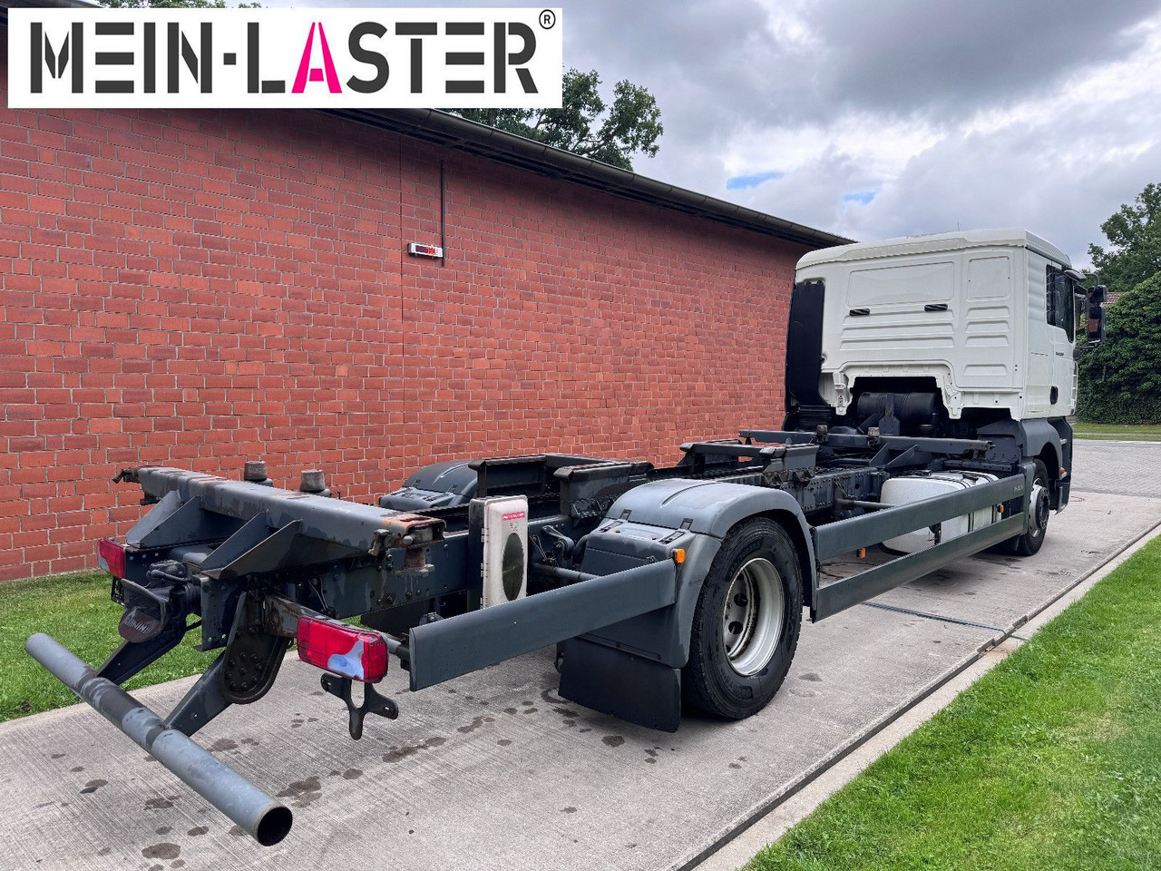 MAN TGA 18.350 BDF 5 Sitzer Klima 209.380 km - Kontejnérový podvozek/ Výměnná nástavba: obrázek 5 MAN TGA 18.350 BDF 5 Sitzer Klima 209.380 km - Kontejnérový podvozek/ Výměnná nástavba: obrázek 5