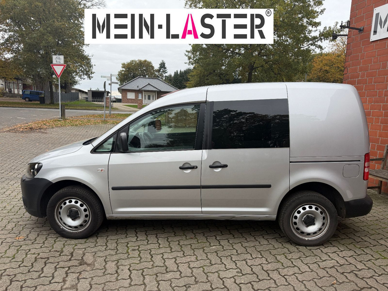 Volkswagen Caddy 2.0 TDI Kasten Soccer 4Motion Automatik - Furgon: obrázek 4 Volkswagen Caddy 2.0 TDI Kasten Soccer 4Motion Automatik - Furgon: obrázek 4
