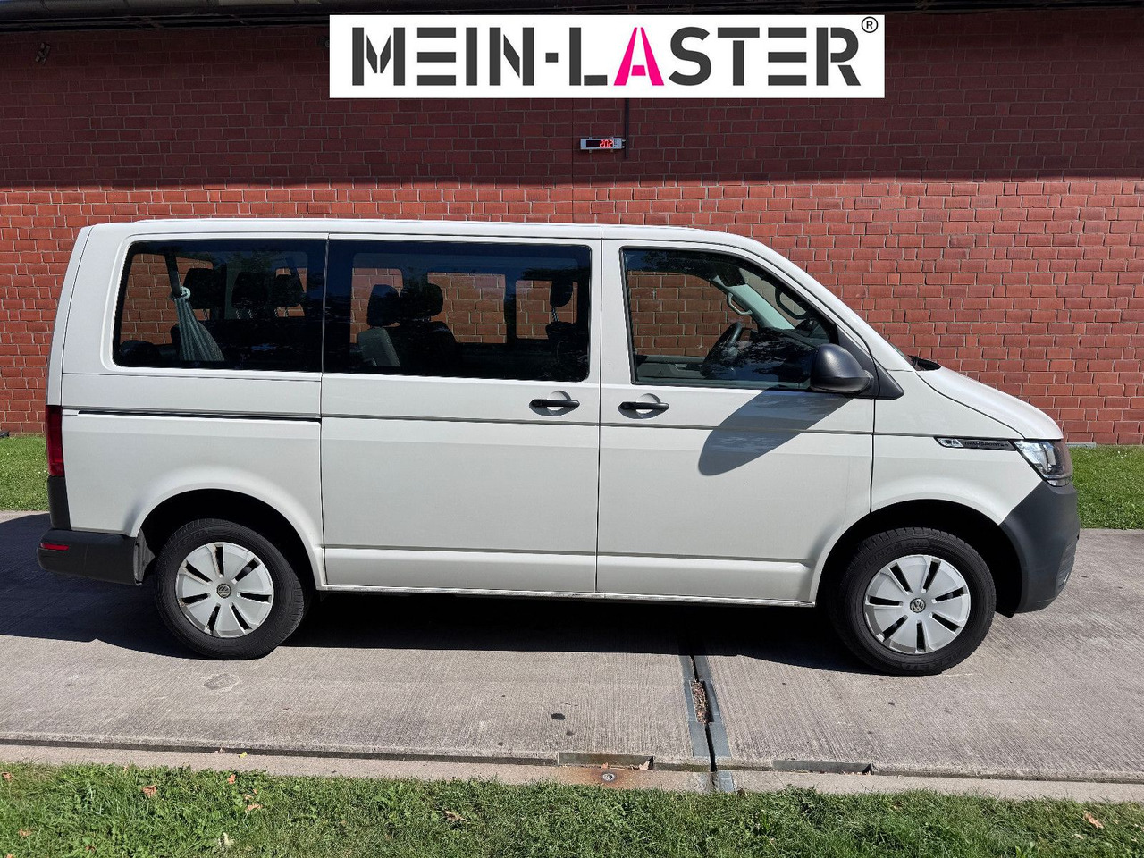 Volkswagen T6 2.0 tdi Standheizung Navigation AHK TÜV 5-27 - Mikrobus: obrázek 3 Volkswagen T6 2.0 tdi Standheizung Navigation AHK TÜV 5-27 - Mikrobus: obrázek 3