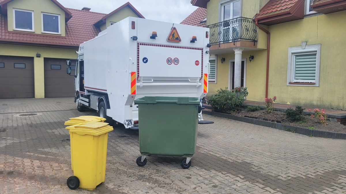 Renault Midlum CONTAINER WEASHER LAVACASSONETTI MYJKA - Vůz na odvoz odpadků: obrázek 4 Renault Midlum CONTAINER WEASHER LAVACASSONETTI MYJKA - Vůz na odvoz odpadků: obrázek 4