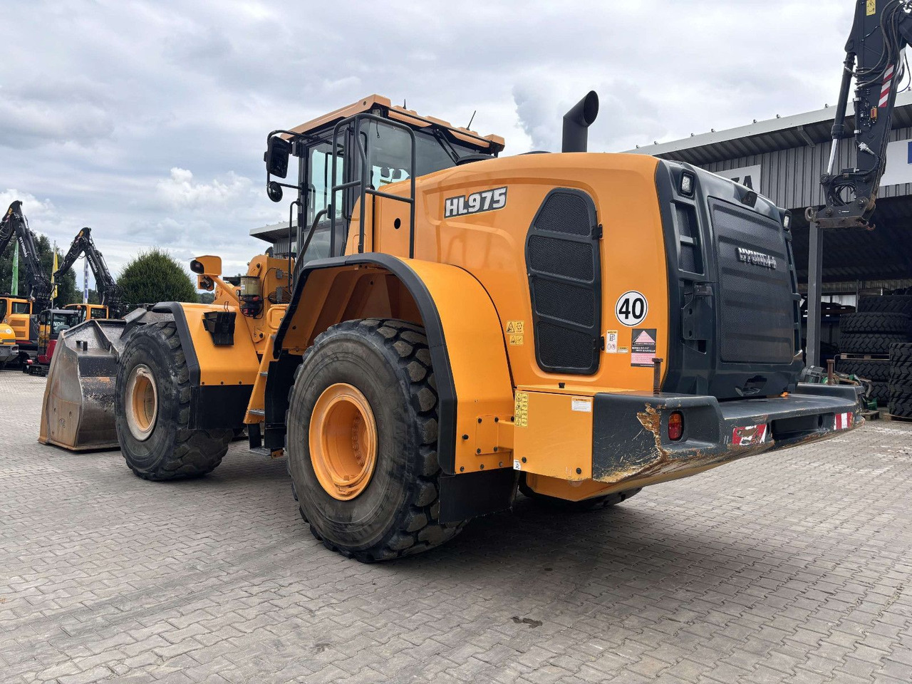 Hyundai HL975 - Kolový nakladač: obrázek 4 Hyundai HL975 - Kolový nakladač: obrázek 4