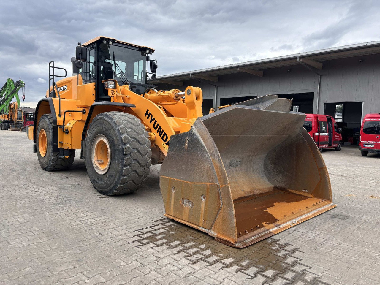 Hyundai HL975 - Kolový nakladač: obrázek 2 Hyundai HL975 - Kolový nakladač: obrázek 2