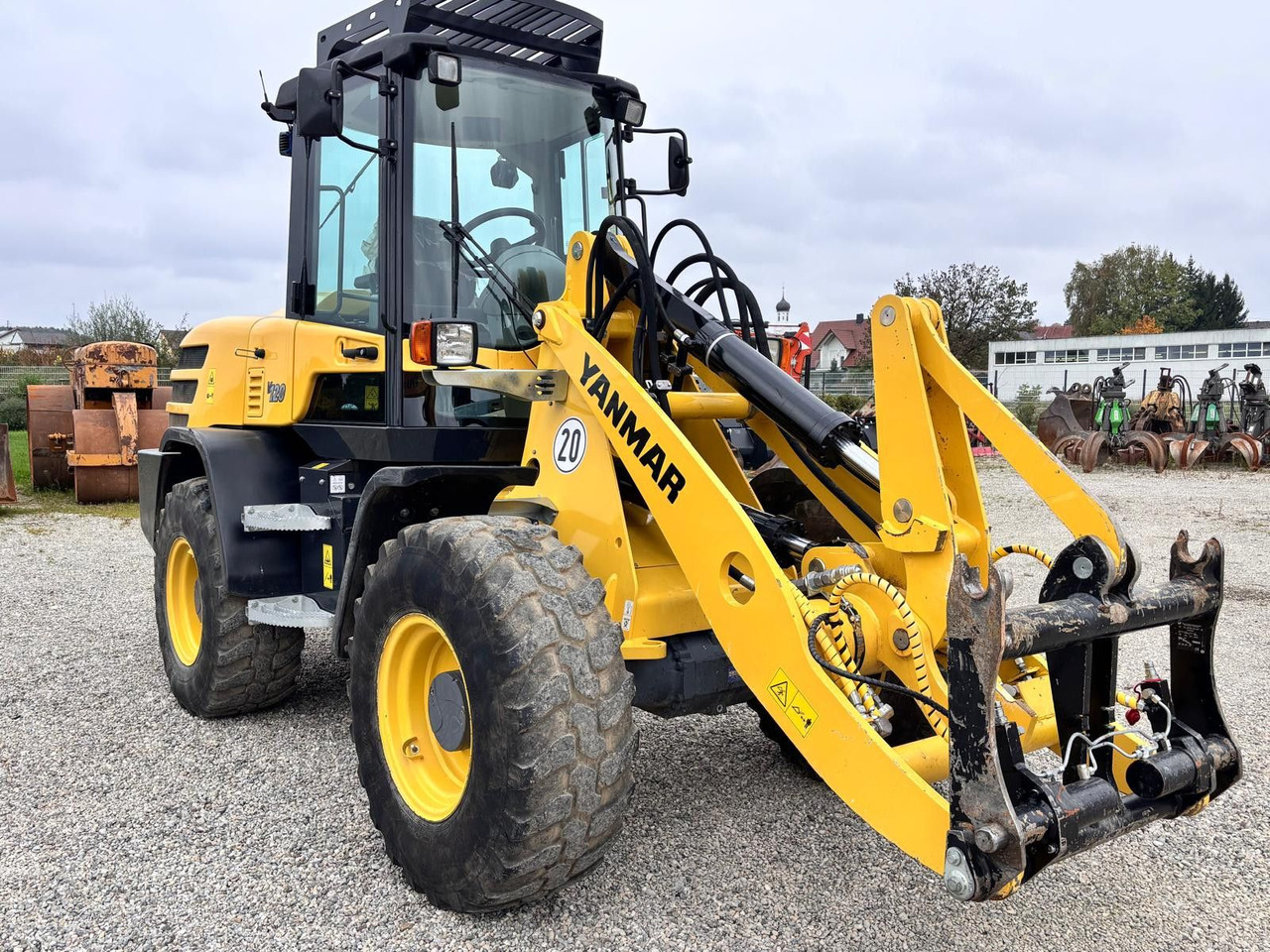 Yanmar V 120 - Kolový nakladač: obrázek 2 Yanmar V 120 - Kolový nakladač: obrázek 2