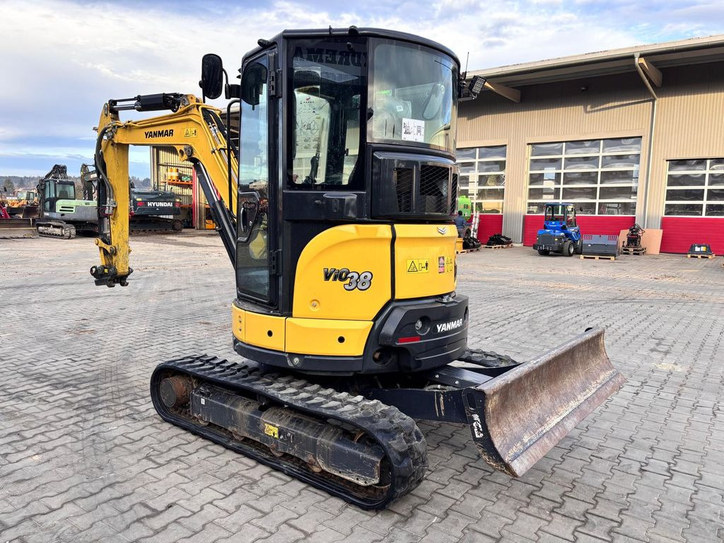 Yanmar Vio38-6 - Mini rýpadlo: obrázek 4 Yanmar Vio38-6 - Mini rýpadlo: obrázek 4