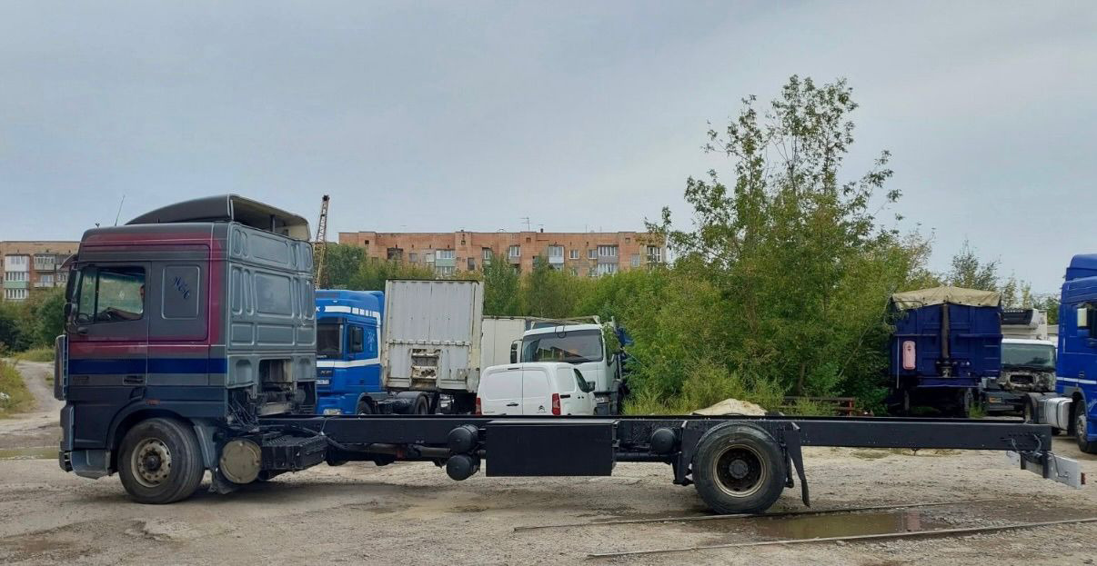 DAF 95XF380 - Podvozek s kabinou: obrázek 3 DAF 95XF380 - Podvozek s kabinou: obrázek 3