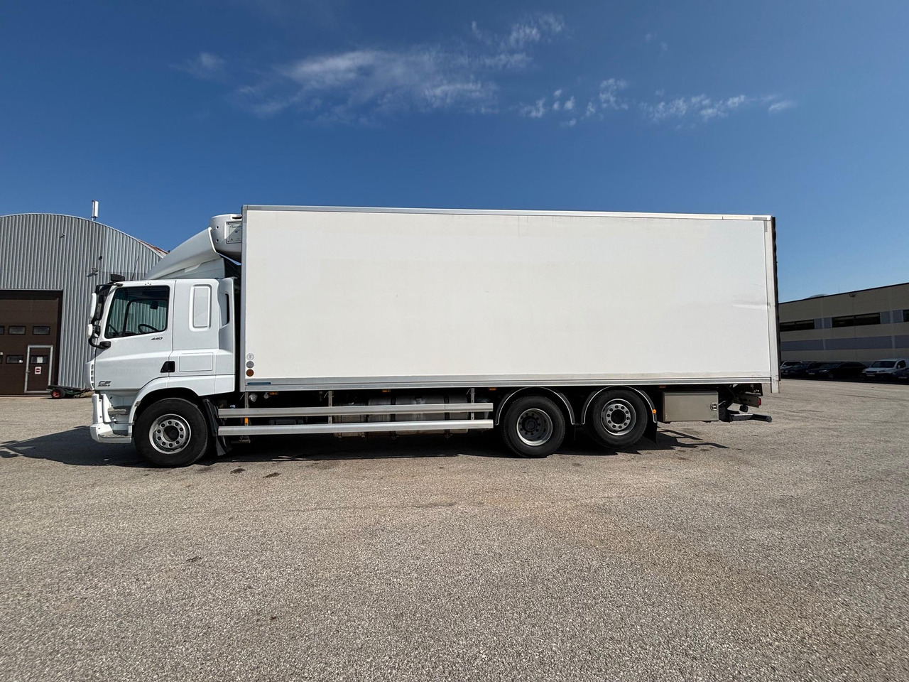 DAF CF440 - Chladírenský nákladní automobil: obrázek 4 DAF CF440 - Chladírenský nákladní automobil: obrázek 4