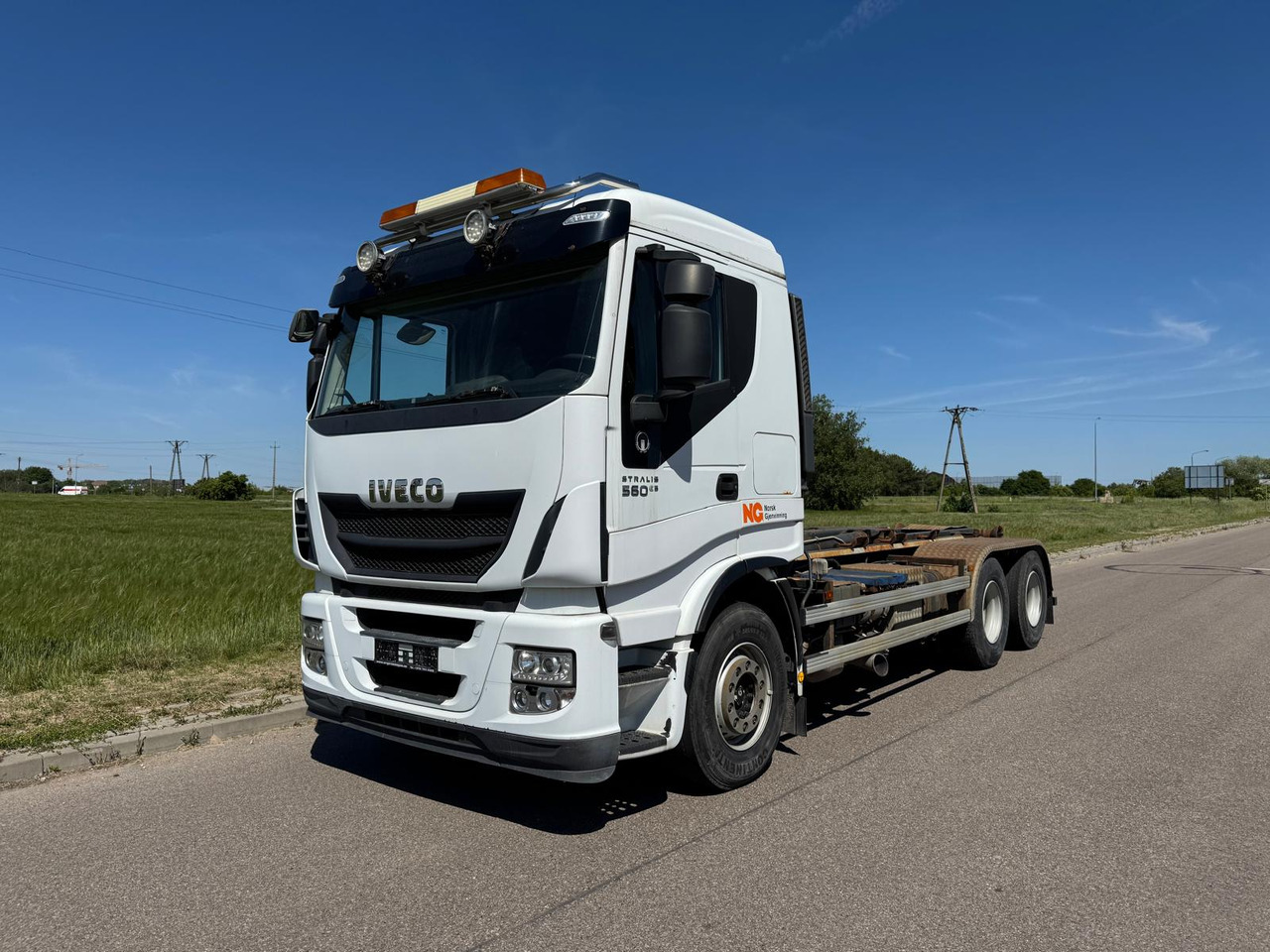 IVECO STRALIS 560 - Hákový nosič kontejnerů, Auto s hydraulickou rukou: obrázek 2 IVECO STRALIS 560 - Hákový nosič kontejnerů, Auto s hydraulickou rukou: obrázek 2