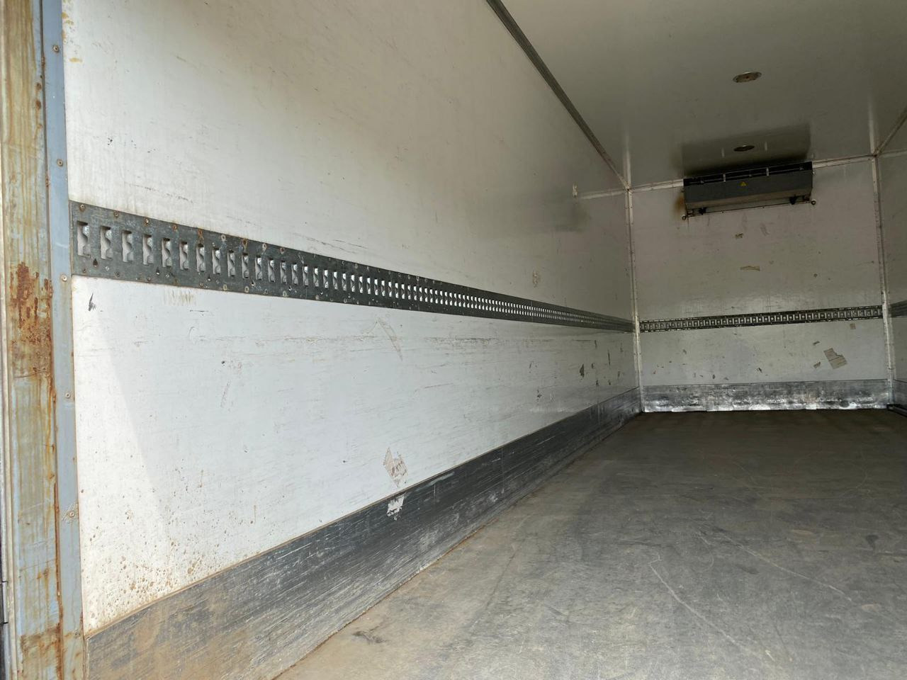 Chladírenský nákladní automobil MAN TGS18.320: obrázek 23