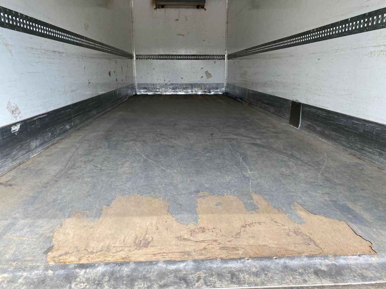 Chladírenský nákladní automobil MAN TGS18.320: obrázek 22