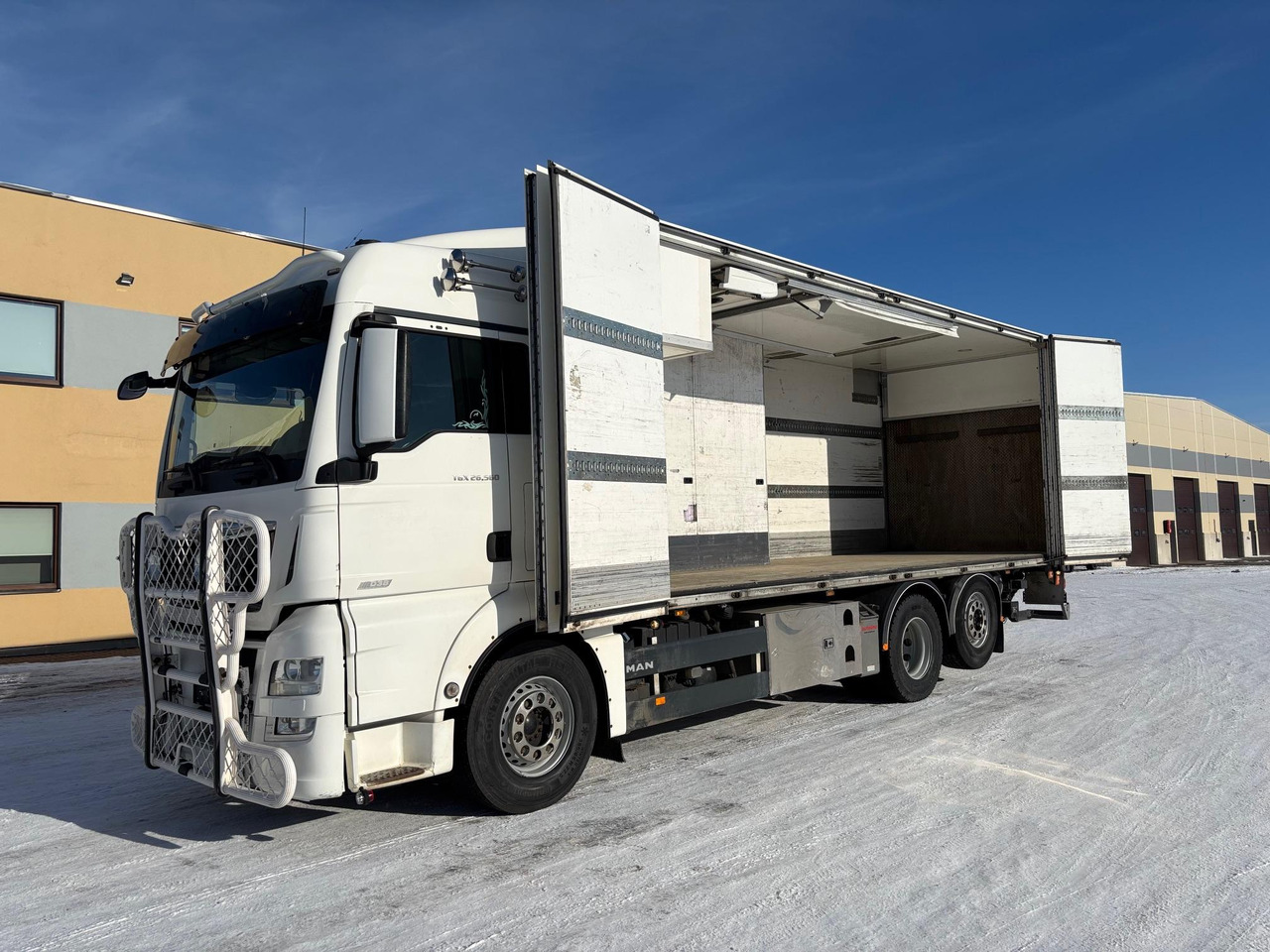 MAN TGX 26.560 - Chladírenský nákladní automobil: obrázek 2 MAN TGX 26.560 - Chladírenský nákladní automobil: obrázek 2