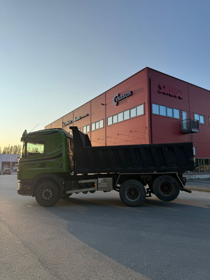 SCANIA 124G.400 - Sklápěč: obrázek 4 SCANIA 124G.400 - Sklápěč: obrázek 4