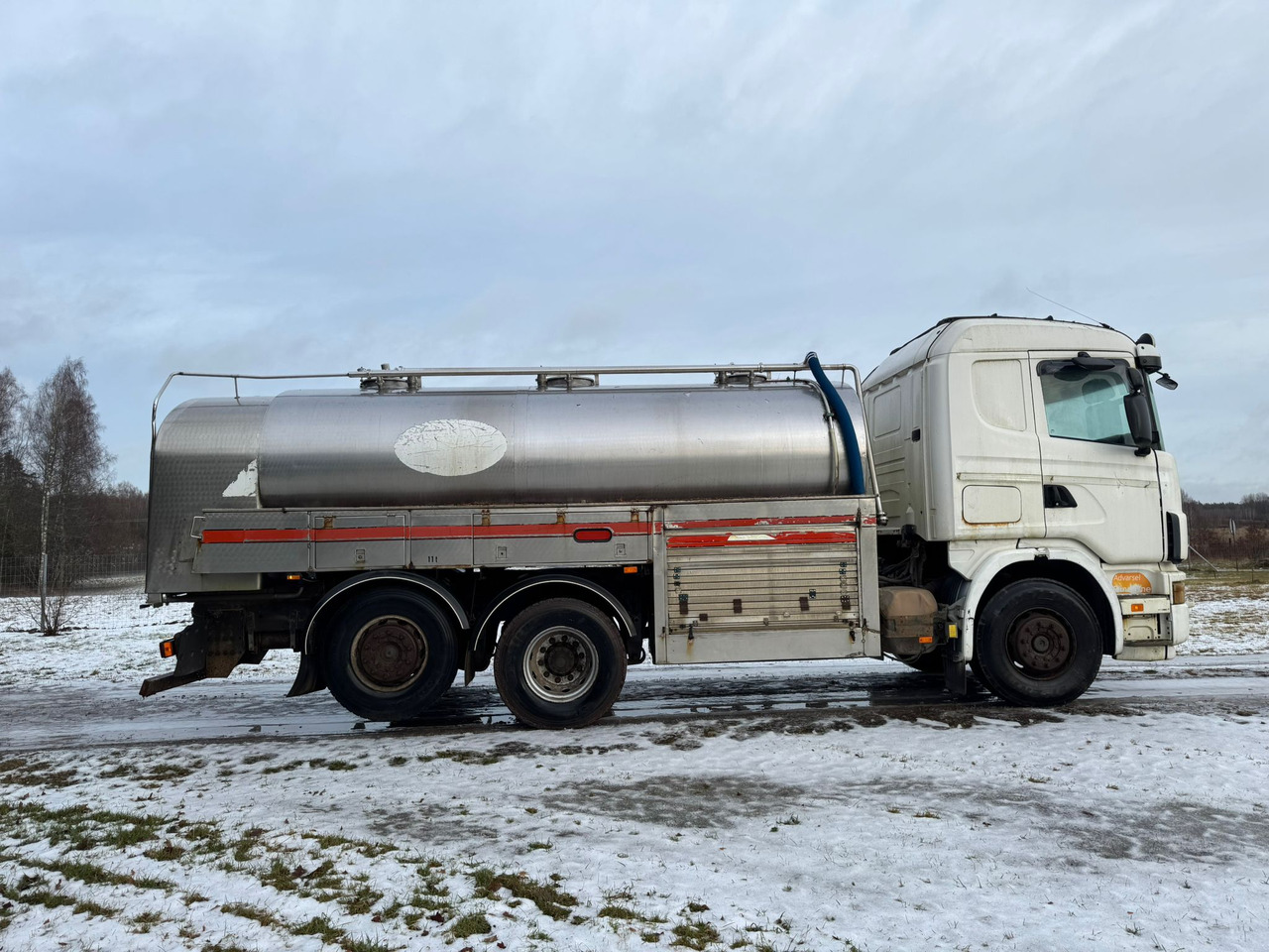 Cisternové vozidlo pro dopravu mléka SCANIA G124.470: obrázek 9