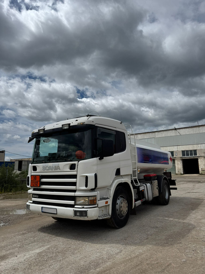 SCANIA P94 - Cisternové vozidlo: obrázek 3 SCANIA P94 - Cisternové vozidlo: obrázek 3