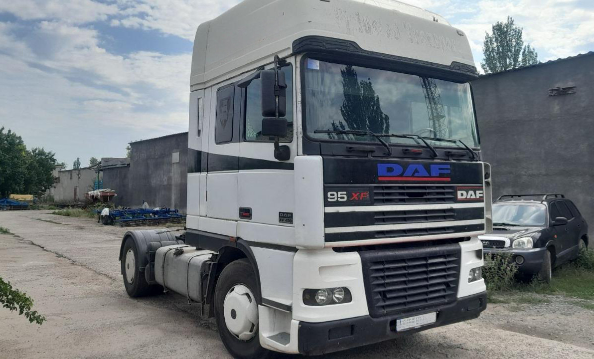 DAF 95XF430 - Tahač: obrázek 1 DAF 95XF430 - Tahač: obrázek 1