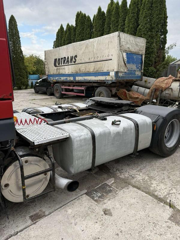 Tahač DAF XF 95.380: obrázek 8