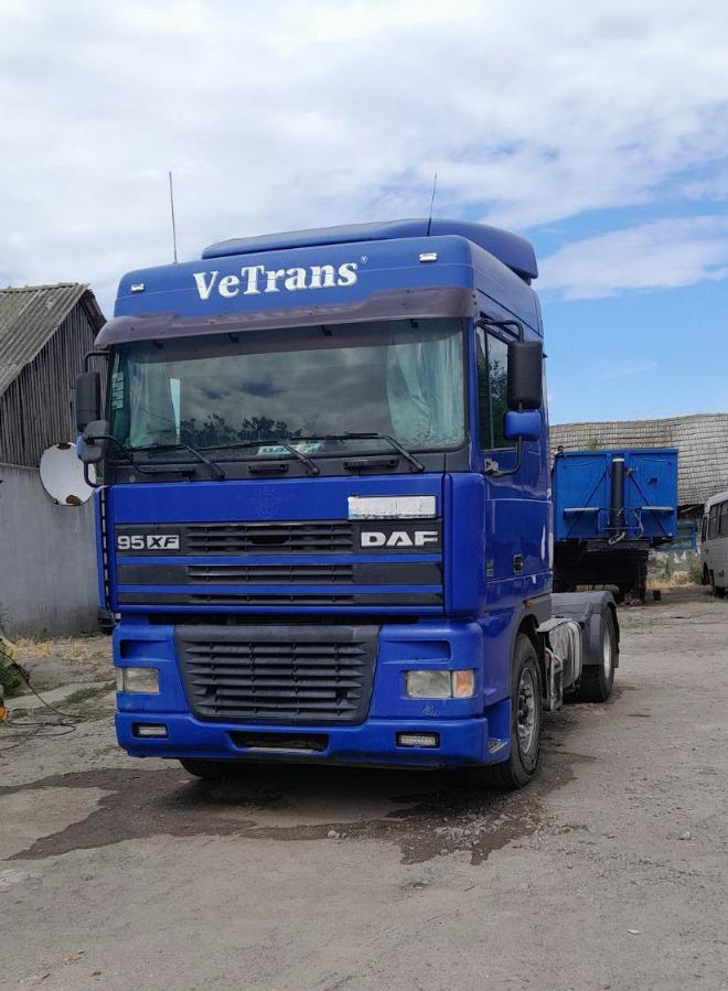 DAF XF 95.380 - Tahač: obrázek 2 DAF XF 95.380 - Tahač: obrázek 2