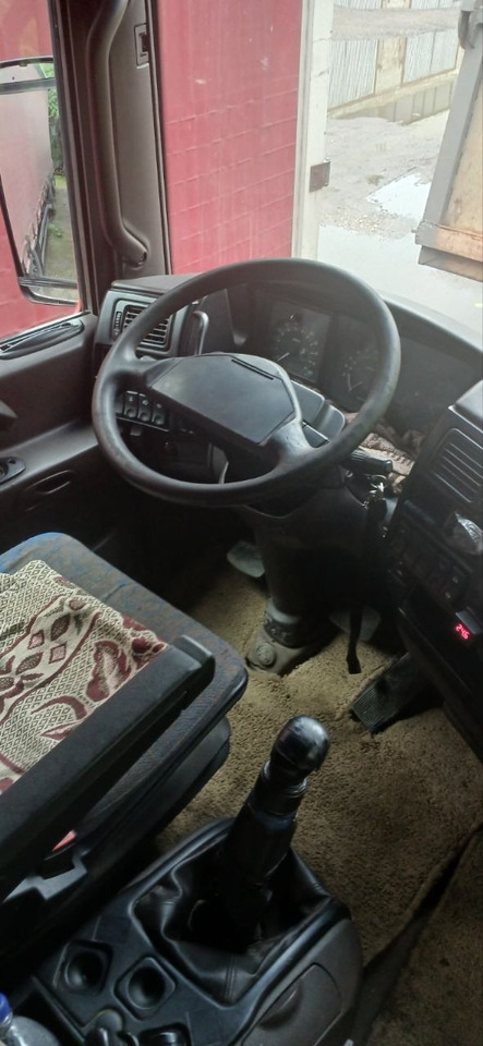 Tahač RENAULT Magnum 470: obrázek 12