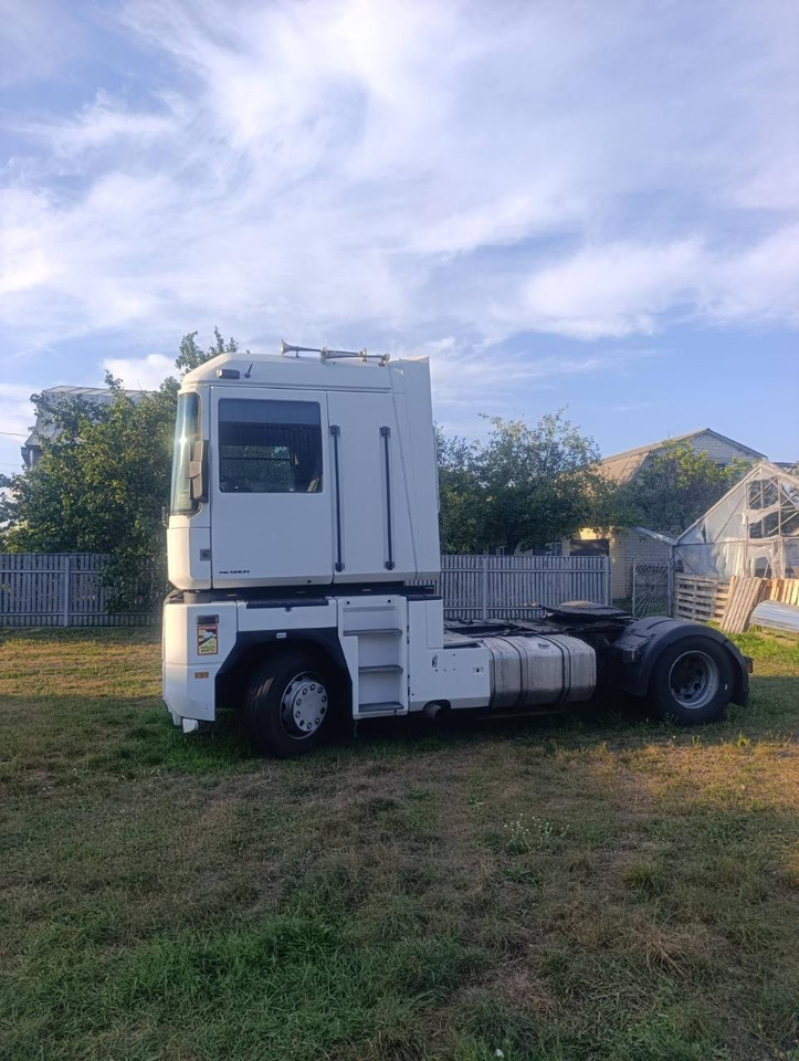RENAULT Magnum 480 - Tahač: obrázek 3 RENAULT Magnum 480 - Tahač: obrázek 3