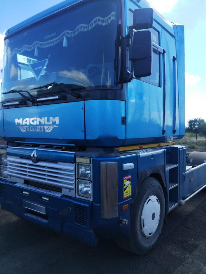 RENAULT Magnum 480 - Tahač: obrázek 4 RENAULT Magnum 480 - Tahač: obrázek 4