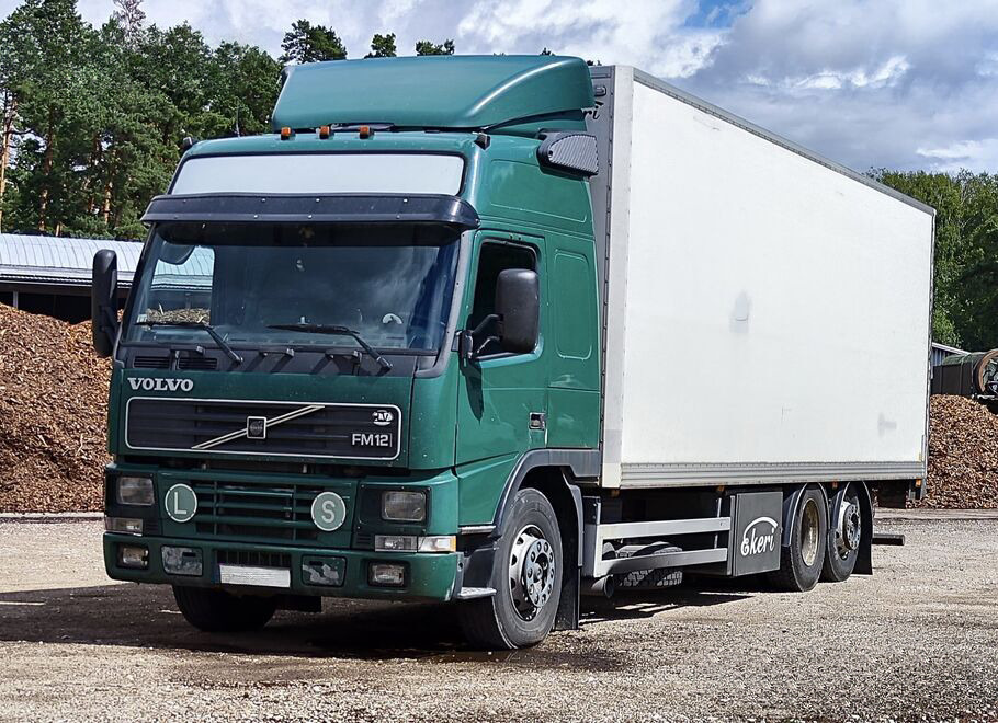 VOLVO FM12 - Skříňový nákladní auto: obrázek 2 VOLVO FM12 - Skříňový nákladní auto: obrázek 2