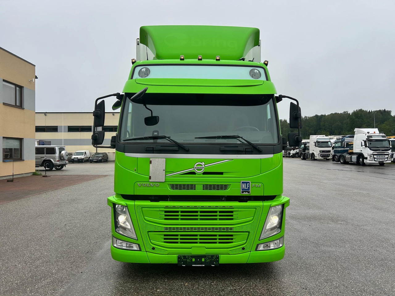 VOLVO FM330 - Skříňový nákladní auto: obrázek 2 VOLVO FM330 - Skříňový nákladní auto: obrázek 2