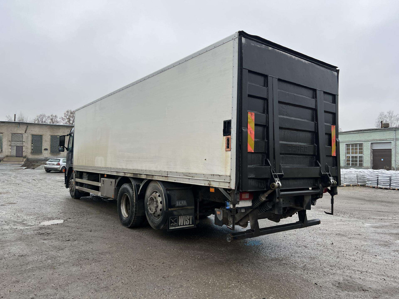 VOLVO FM9.260 - Skříňový nákladní auto: obrázek 5 VOLVO FM9.260 - Skříňový nákladní auto: obrázek 5