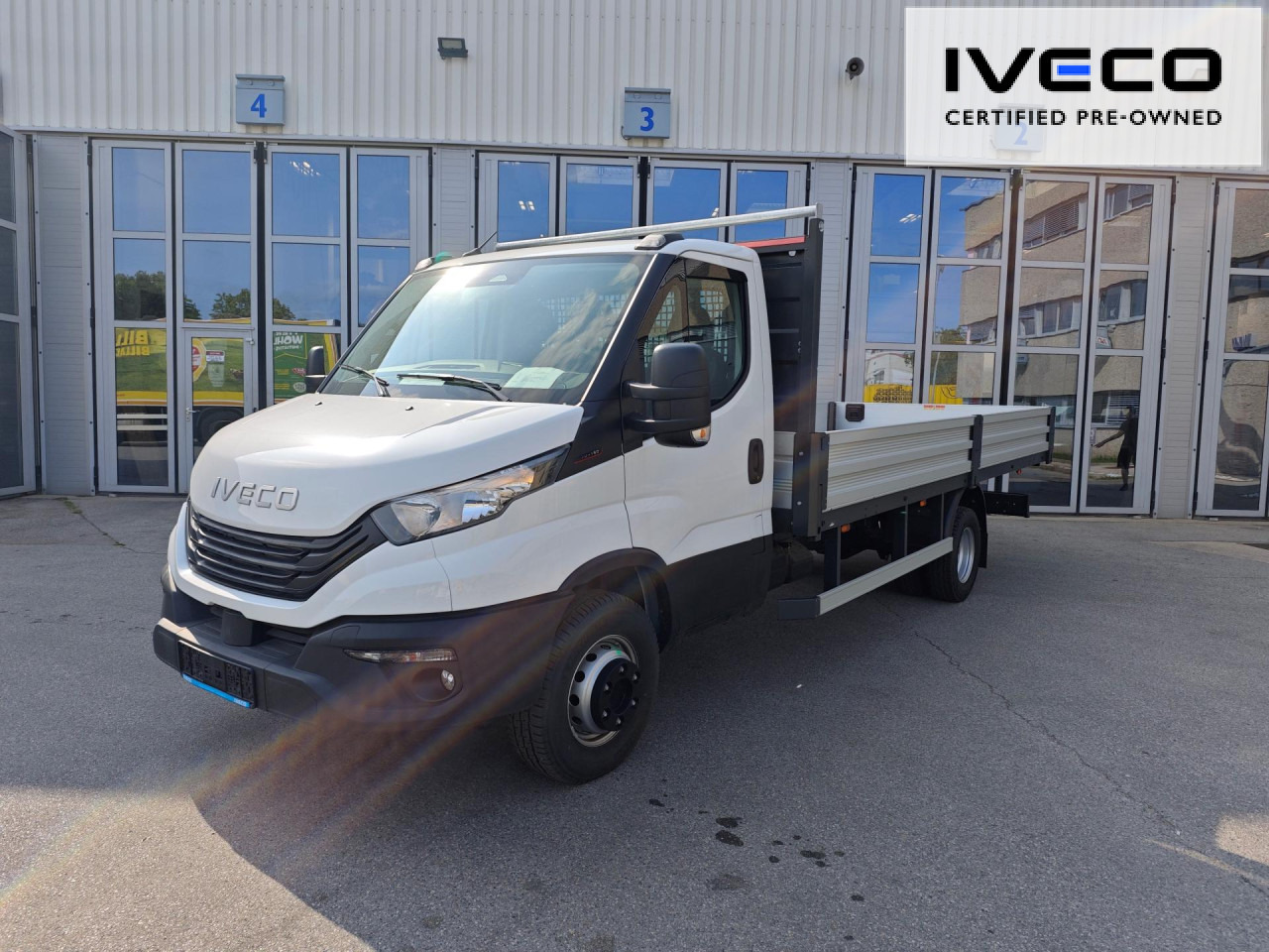 IVECO Pritsche - Nákladní automobil valníkový/ Plošinový: obrázek 1 IVECO Pritsche - Nákladní automobil valníkový/ Plošinový: obrázek 1