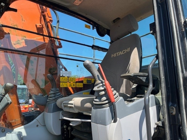 Pásové rýpadlo Hitachi ZX 130 LC N-5: obrázek 13