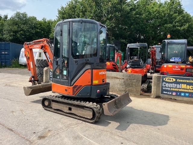 Hitachi ZX 22 U-2 CLR - Mini rýpadlo: obrázek 4 Hitachi ZX 22 U-2 CLR - Mini rýpadlo: obrázek 4
