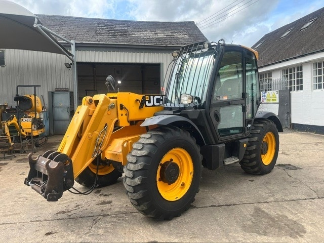 JCB 541-70 - Teleskopický manipulátor: obrázek 4 JCB 541-70 - Teleskopický manipulátor: obrázek 4