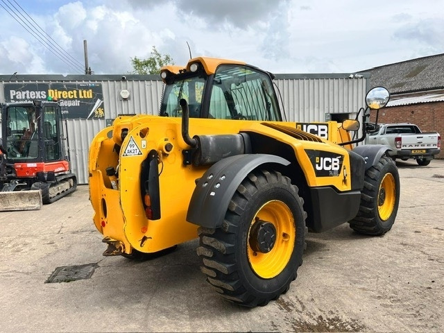 JCB 541-70 - Teleskopický manipulátor: obrázek 2 JCB 541-70 - Teleskopický manipulátor: obrázek 2