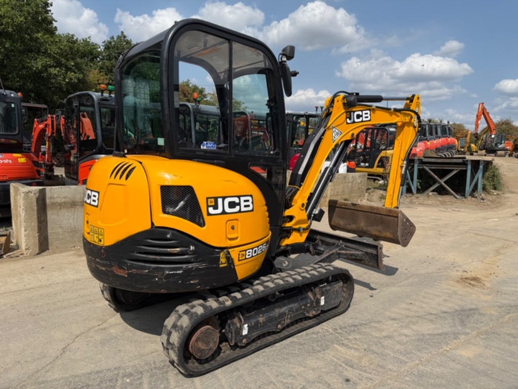 JCB 8026 CTS - Mini rýpadlo: obrázek 3 JCB 8026 CTS - Mini rýpadlo: obrázek 3