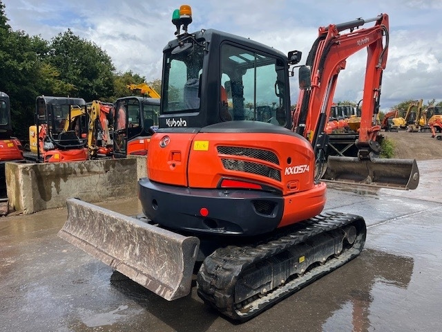 Kubota KX 057-4 - Mini rýpadlo: obrázek 2 Kubota KX 057-4 - Mini rýpadlo: obrázek 2