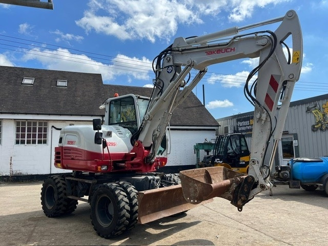 Takeuchi TB295W - Kolesové rýpadlo: obrázek 2 Takeuchi TB295W - Kolesové rýpadlo: obrázek 2