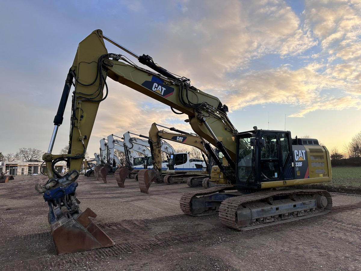 CATERPILLAR 330 FLN VA OQ 70-55 Deutsche Maschine! Top !!! - Pásové rýpadlo: obrázek 3 CATERPILLAR 330 FLN VA OQ 70-55 Deutsche Maschine! Top !!! - Pásové rýpadlo: obrázek 3