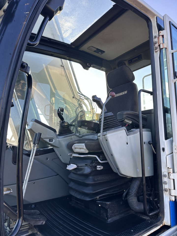 LIEBHERR R 924 LC Top Zustand !!! Kein 914- 916- 920- 926 - Pásové rýpadlo: obrázek 4 LIEBHERR R 924 LC Top Zustand !!! Kein 914- 916- 920- 926 - Pásové rýpadlo: obrázek 4