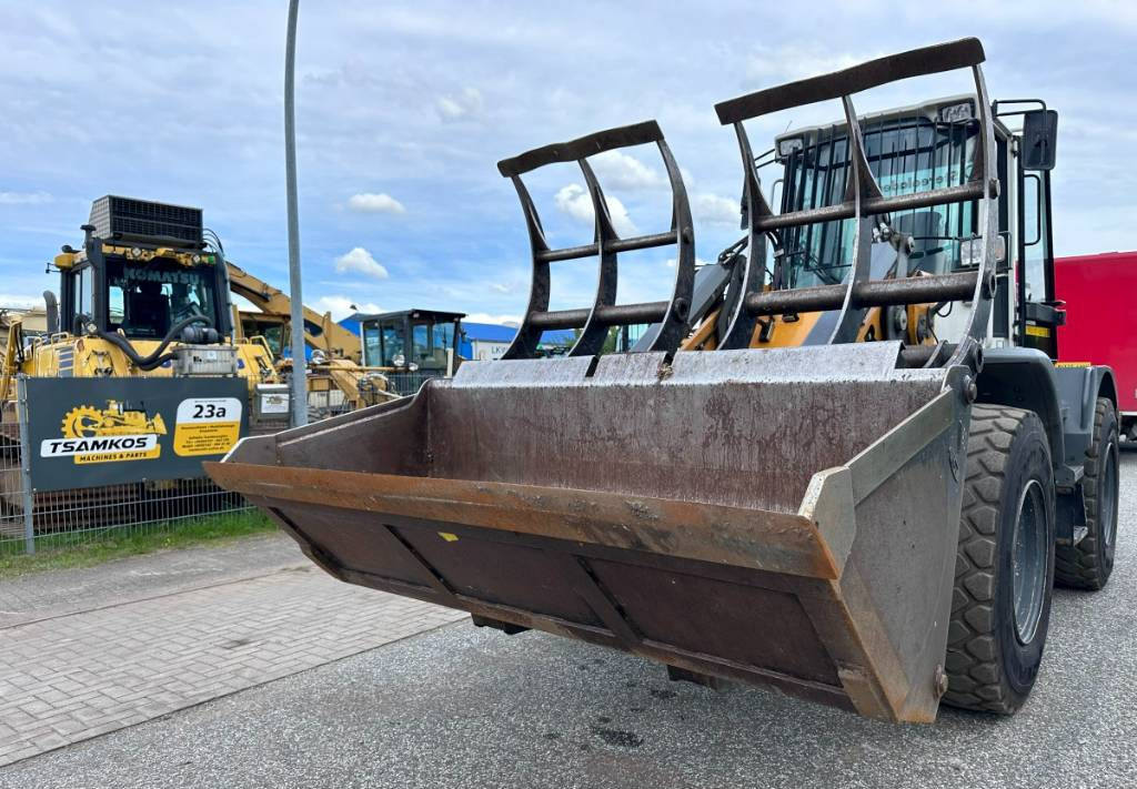 Liebherr L 514 Stereo +30 Kmh Klima 3er Kreis Greifschaufel leasing Liebherr L 514 Stereo +30 Kmh Klima 3er Kreis Greifschaufel: obrázek 41 Liebherr L 514 Stereo +30 Kmh Klima 3er Kreis Greifschaufel leasing Liebherr L 514 Stereo +30 Kmh Klima 3er Kreis Greifschaufel: obrázek 41