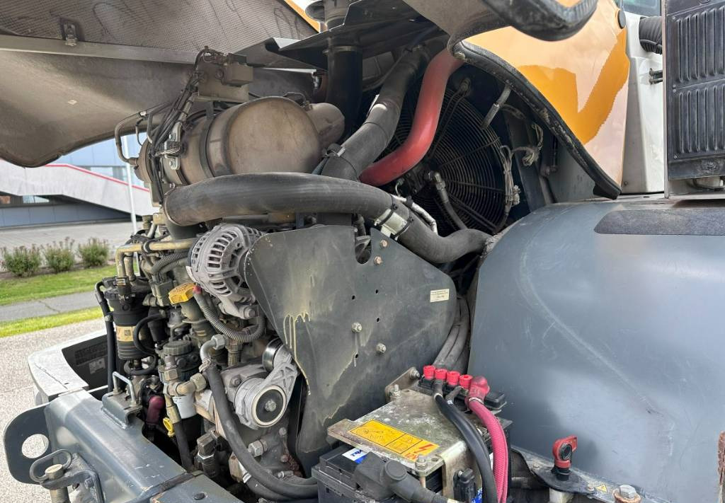 Liebherr L 514 Stereo +30 Kmh Klima 3er Kreis Greifschaufel leasing Liebherr L 514 Stereo +30 Kmh Klima 3er Kreis Greifschaufel: obrázek 35 Liebherr L 514 Stereo +30 Kmh Klima 3er Kreis Greifschaufel leasing Liebherr L 514 Stereo +30 Kmh Klima 3er Kreis Greifschaufel: obrázek 35