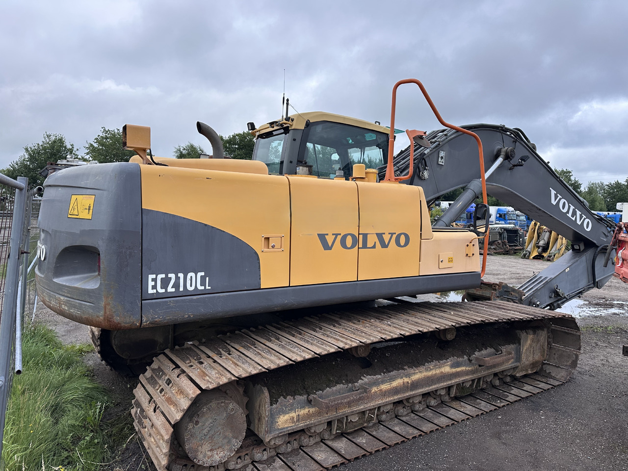 VOLVO EC 210 CL Deutsche Maschine! Top !!! - Pásové rýpadlo: obrázek 2 VOLVO EC 210 CL Deutsche Maschine! Top !!! - Pásové rýpadlo: obrázek 2