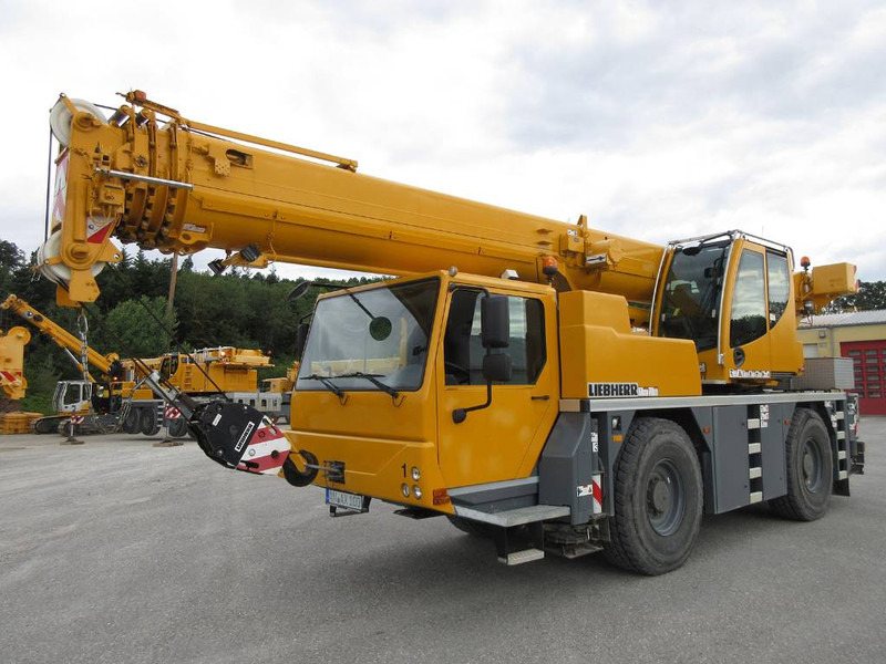 Liebherr LTM 1040-2.1 - Univerzální autojeřáb: obrázek 1 Liebherr LTM 1040-2.1 - Univerzální autojeřáb: obrázek 1