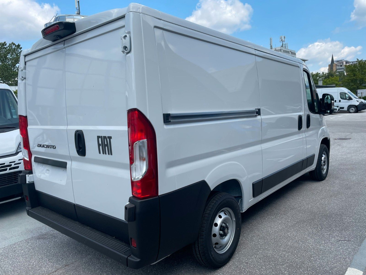 Fiat Ducato 30L L2H1 120 Kastenwagen 2025 - Malá dodávka: obrázek 4 Fiat Ducato 30L L2H1 120 Kastenwagen 2025 - Malá dodávka: obrázek 4