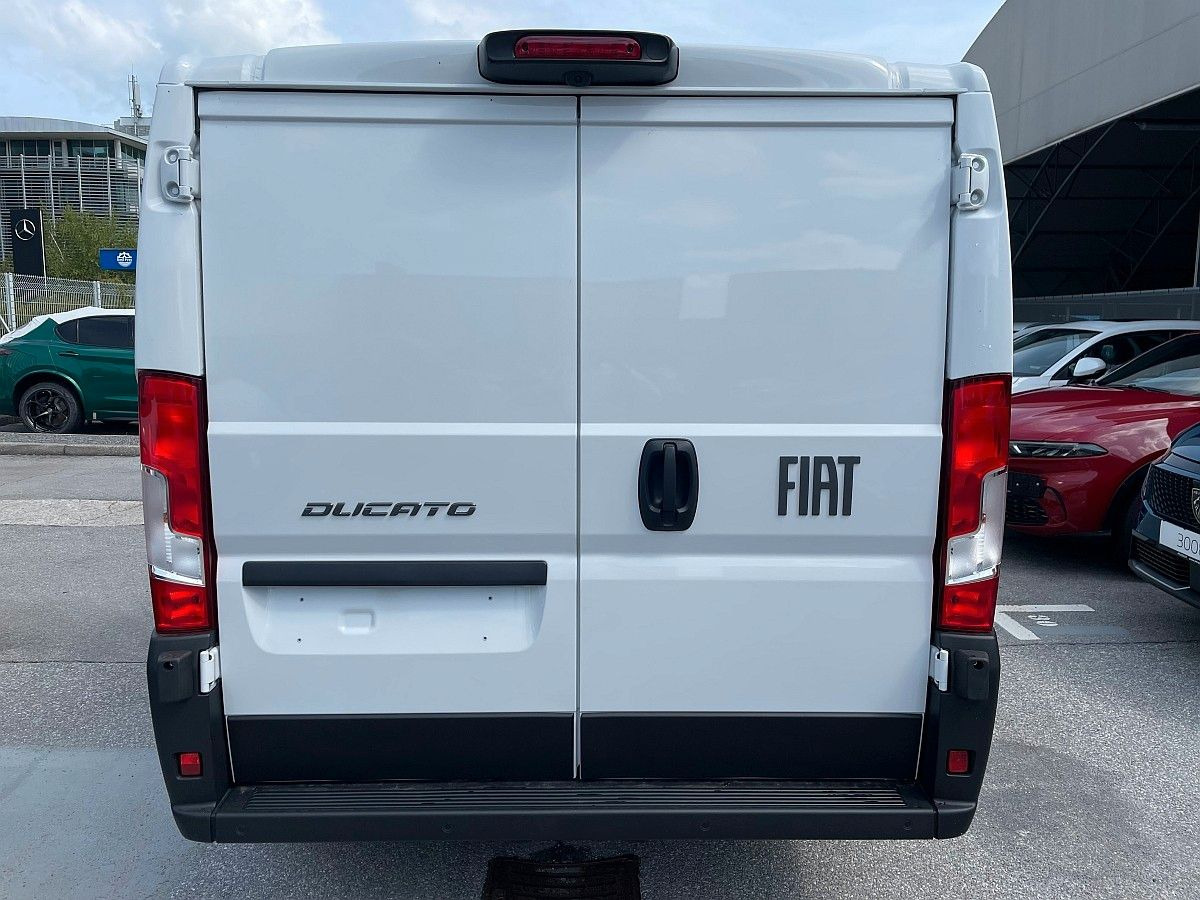 Fiat Ducato 30L L2H1-120-Klima;Temp;P.Sens;DAB+;2025 - Malá dodávka: obrázek 4 Fiat Ducato 30L L2H1-120-Klima;Temp;P.Sens;DAB+;2025 - Malá dodávka: obrázek 4