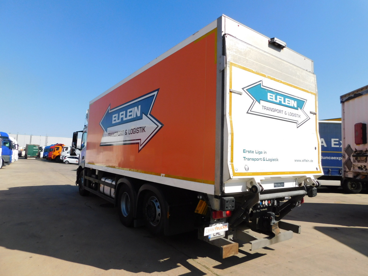 Mercedes Antos - Chladírenský nákladní automobil: obrázek 4 Mercedes Antos - Chladírenský nákladní automobil: obrázek 4