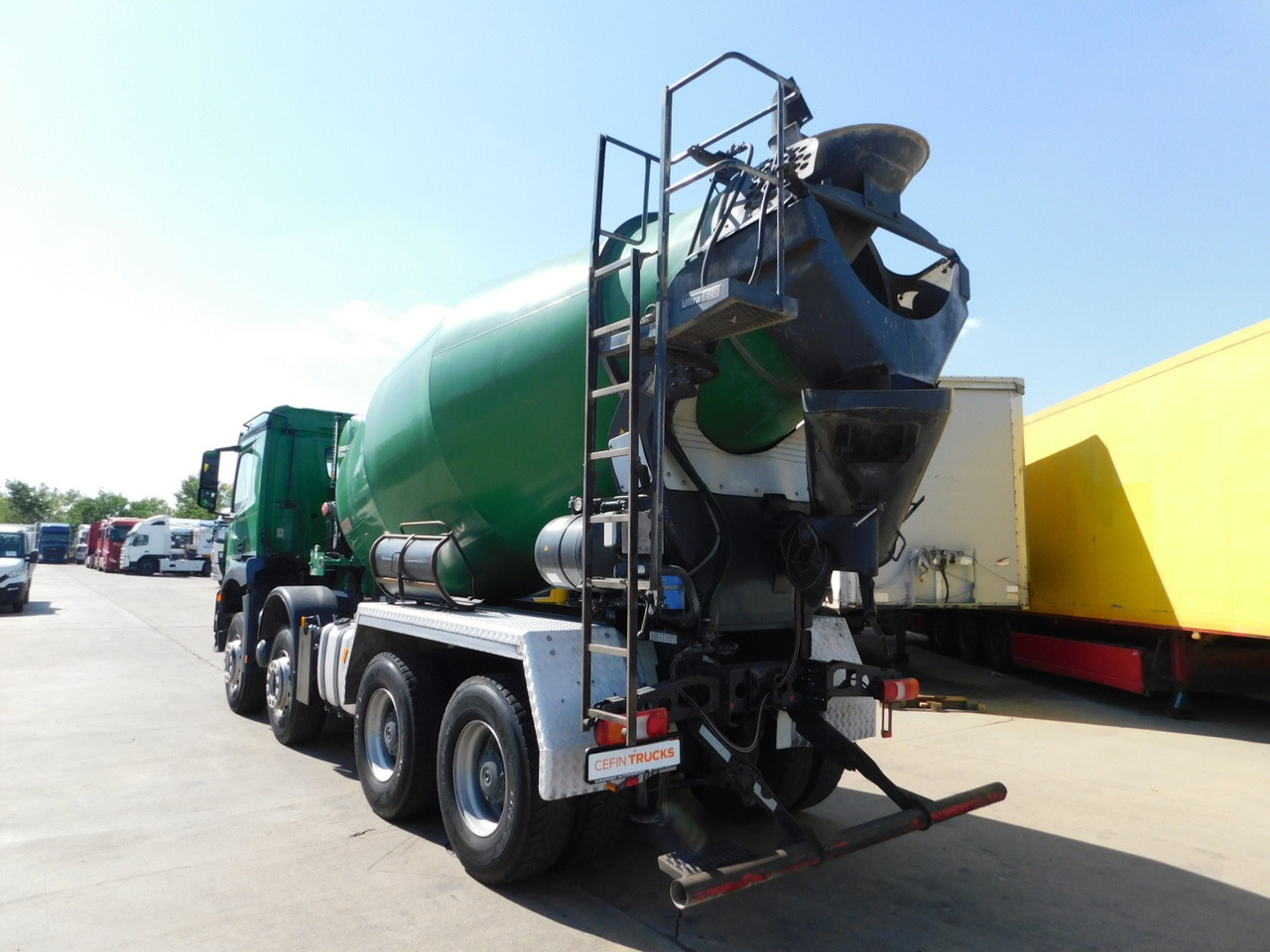Mercedes Arocs 3243 - Autodomíchávač: obrázek 4 Mercedes Arocs 3243 - Autodomíchávač: obrázek 4