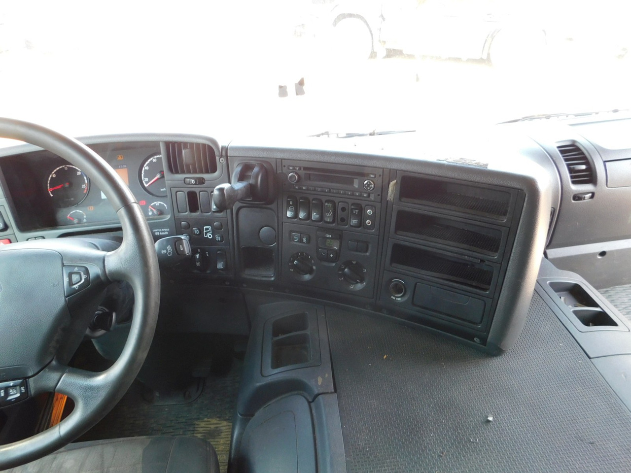 Přepravník automobilů Scania Lb 4x2: obrázek 7