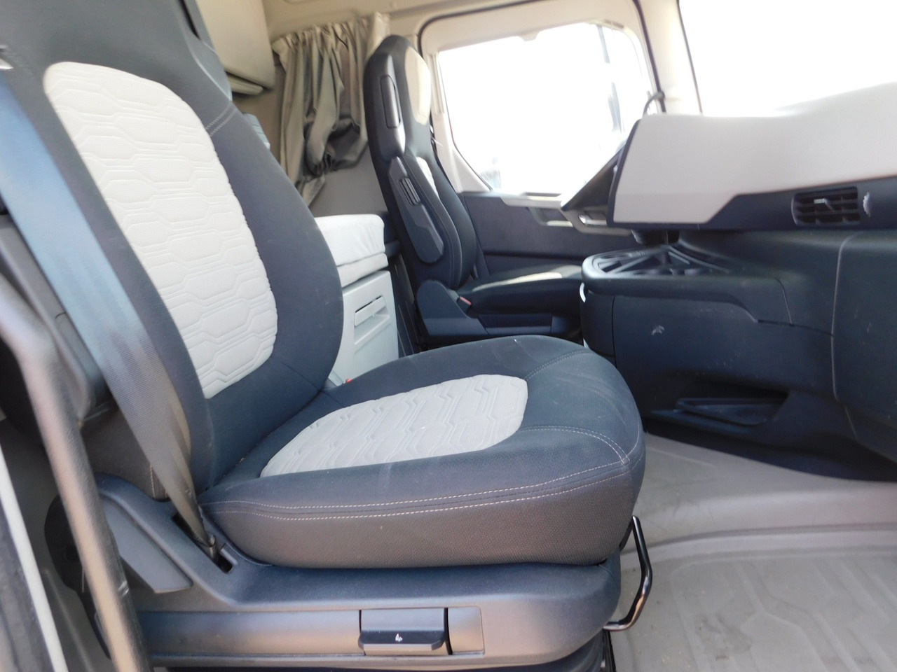 Ford F max chk1 - Tahač: obrázek 5 Ford F max chk1 - Tahač: obrázek 5