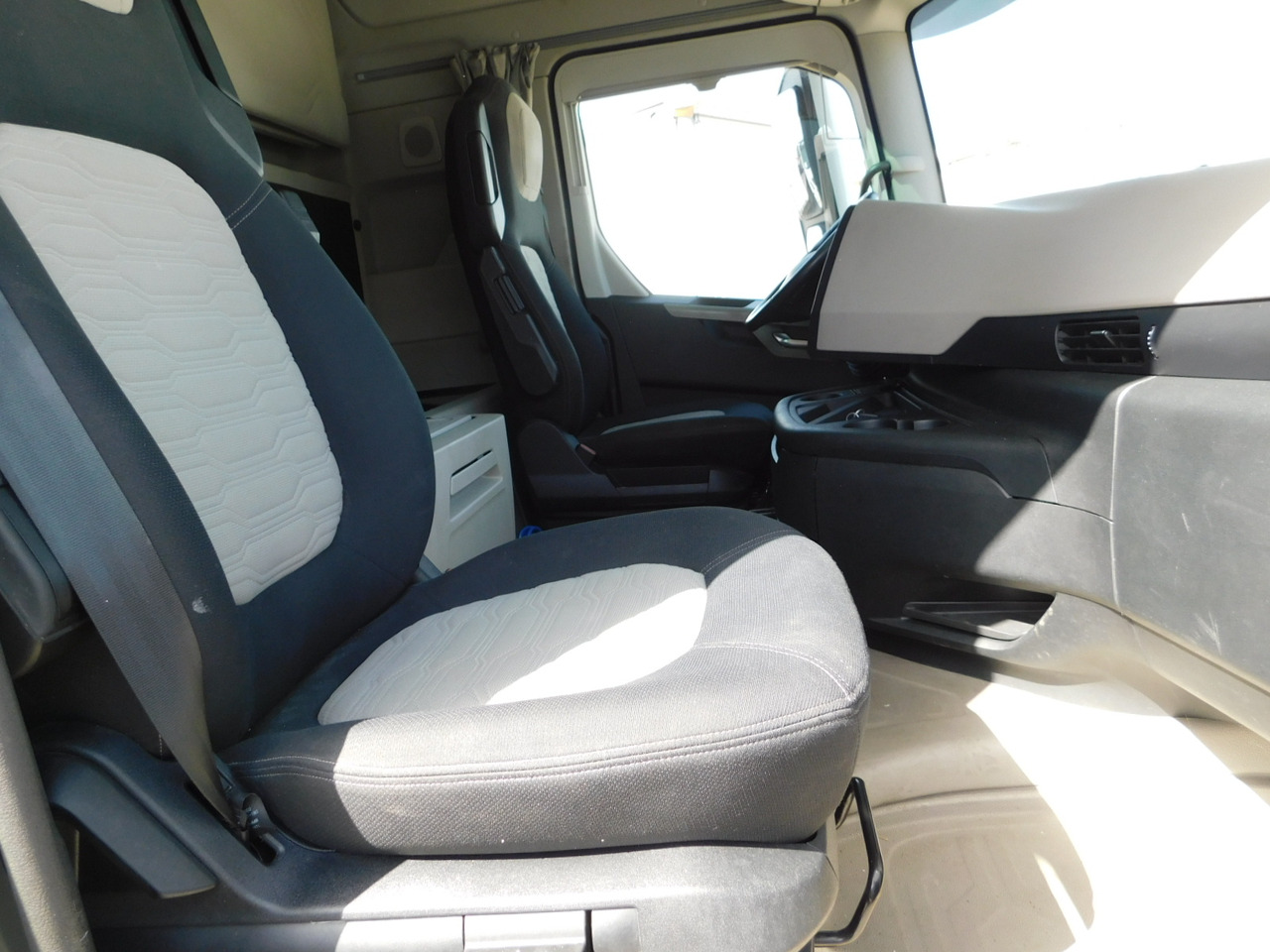 Ford F max chk1 - Tahač: obrázek 5 Ford F max chk1 - Tahač: obrázek 5
