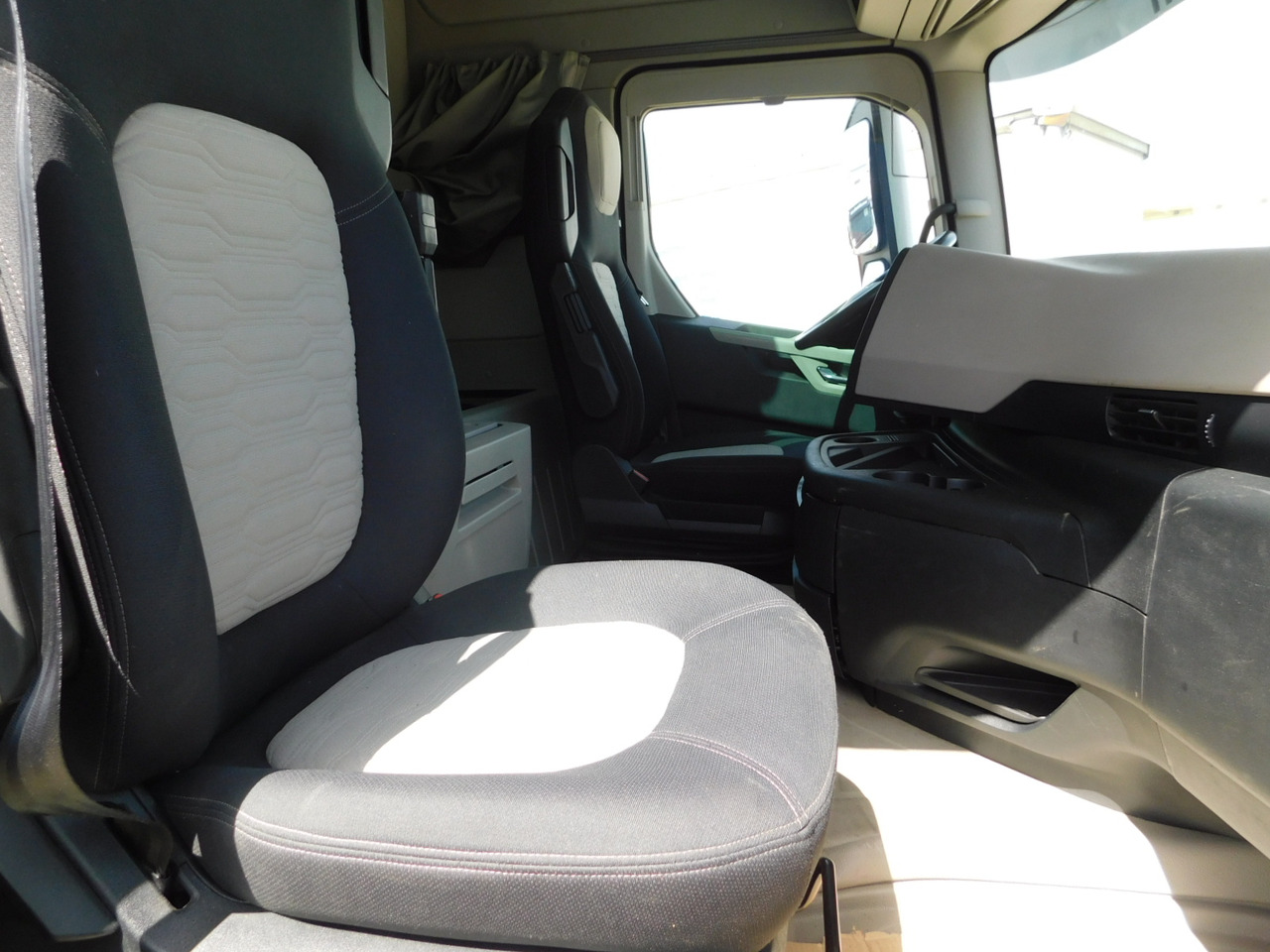 Ford F max chk1 - Tahač: obrázek 5 Ford F max chk1 - Tahač: obrázek 5