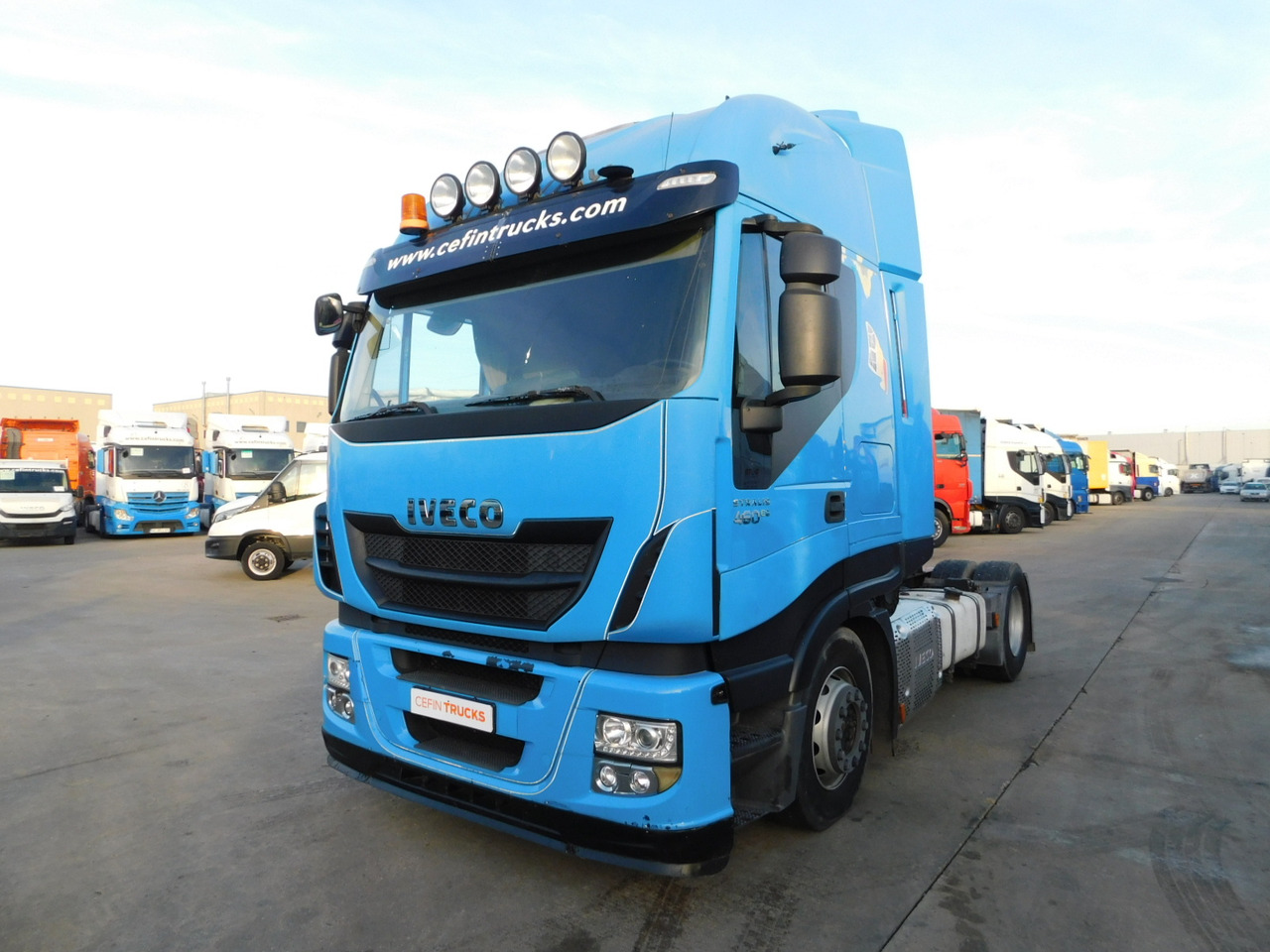 Iveco As440t - Tahač: obrázek 1 Iveco As440t - Tahač: obrázek 1